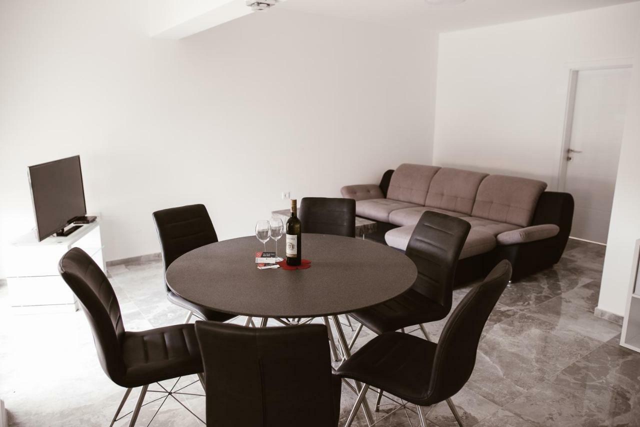 The Nikolic Suites - Villa Woegenstein Tribalj Екстериор снимка