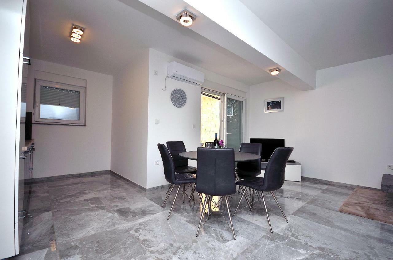 The Nikolic Suites - Villa Woegenstein Tribalj Екстериор снимка